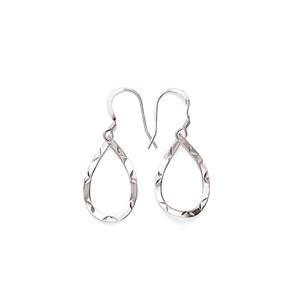 E15 - Dangle Earrings